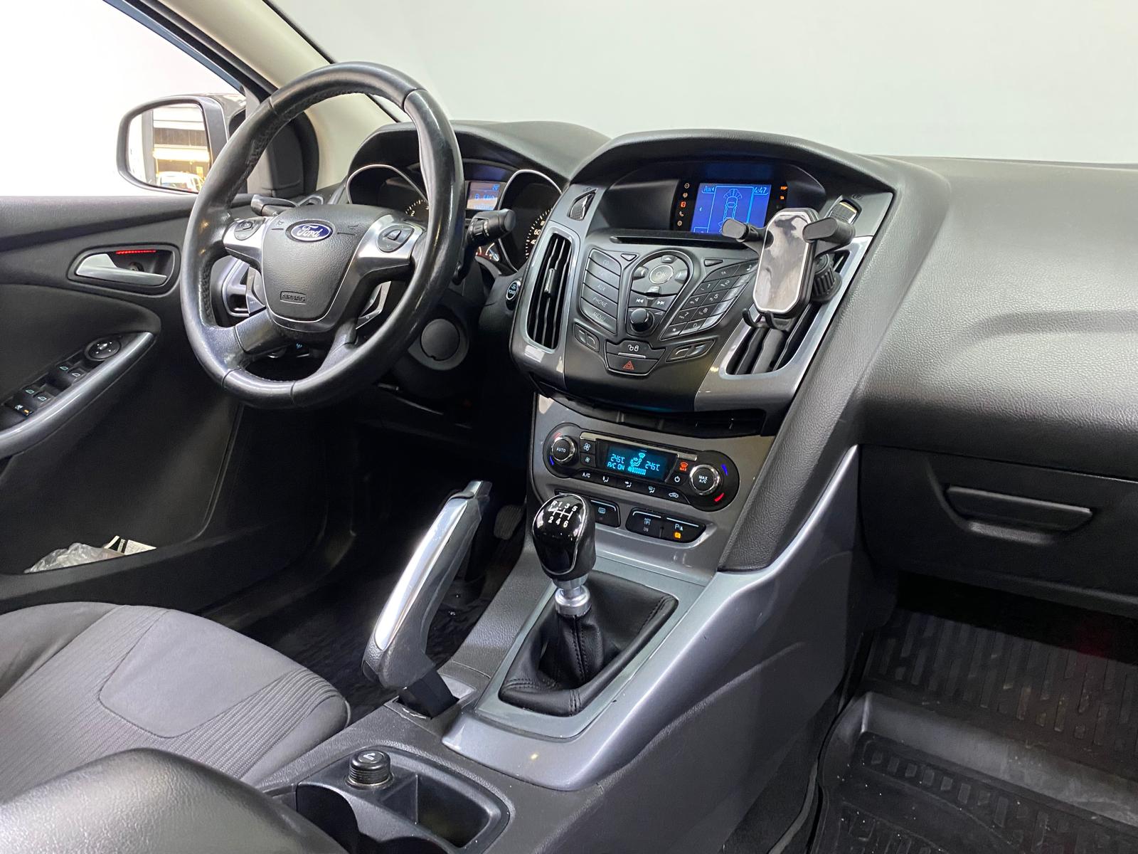 FORD FOCUS 20